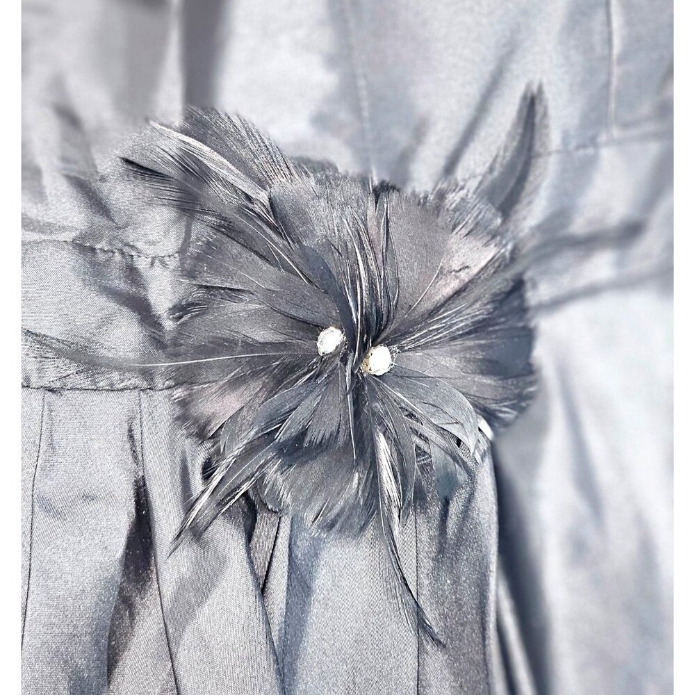 Davids Bridal Women's Black Strapless Taffeta Dress Feather Detail Size 10 369 - Picture 8 of 10